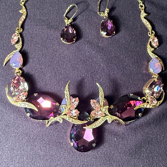 Luxurious Amethyst and Gold Necklace Set - Picture 13 of 16